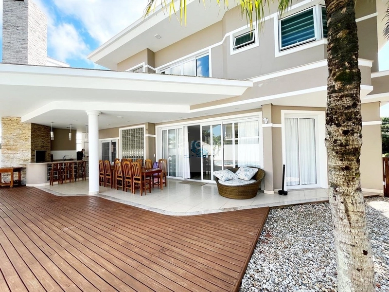 Casa de 551m² com 5 suítes em Jurerê: 31ª foto da galeria de imagens do imóvel