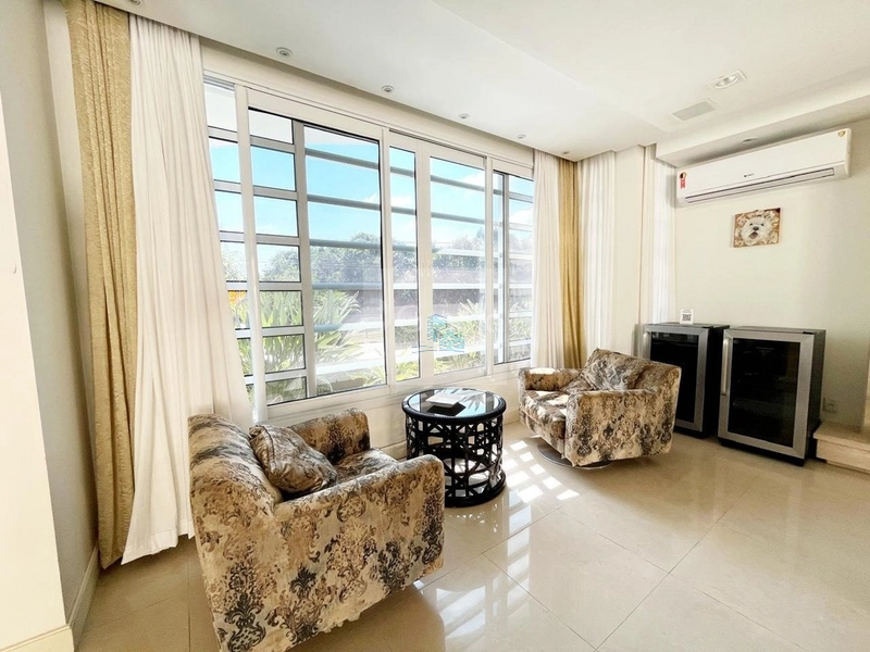 Casa de 551m² com 5 suítes em Jurerê: 7ª foto da galeria de imagens do imóvel