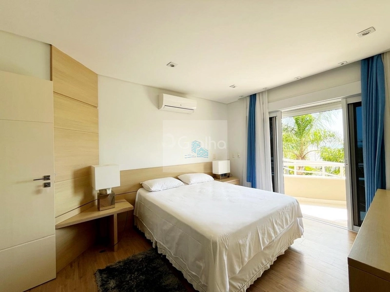 Casa de 551m² com 5 suítes em Jurerê: 17ª foto da galeria de imagens do imóvel