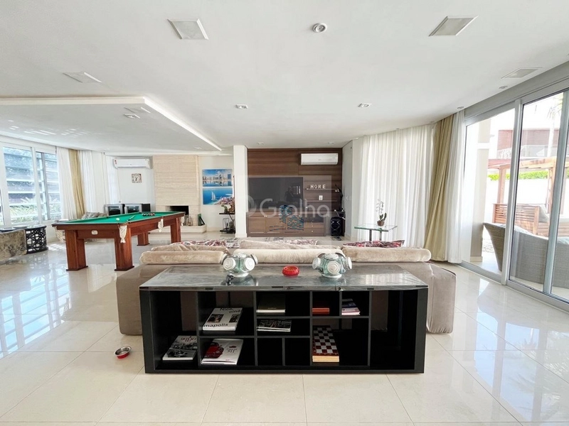 Casa de 551m² com 5 suítes em Jurerê: 5ª foto da galeria de imagens do imóvel