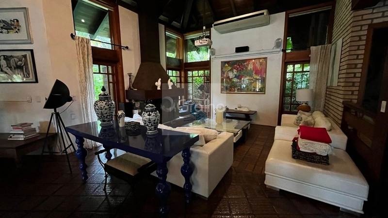 Casa de alto padrão com 5 quartos em Jurerê Internacional, Florianópol: 2ª foto da galeria de imagens do imóvel