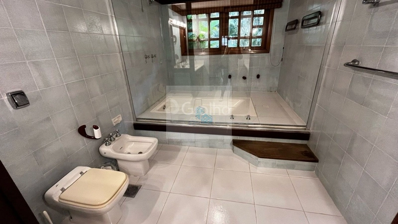 Casa de alto padrão com 5 quartos em Jurerê Internacional, Florianópol: 52ª foto da galeria de imagens do imóvel