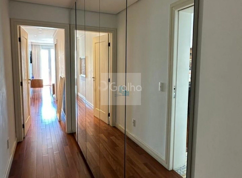 Apartamento de 205m² com 3 suítes na Agronômica: 9ª foto da galeria de imagens do imóvel