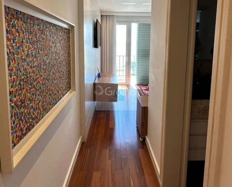 Apartamento de 205m² com 3 suítes na Agronômica: 10ª foto da galeria de imagens do imóvel