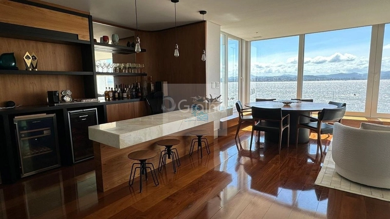 Apartamento de 205m² com 3 suítes na Agronômica: 2ª foto da galeria de imagens do imóvel