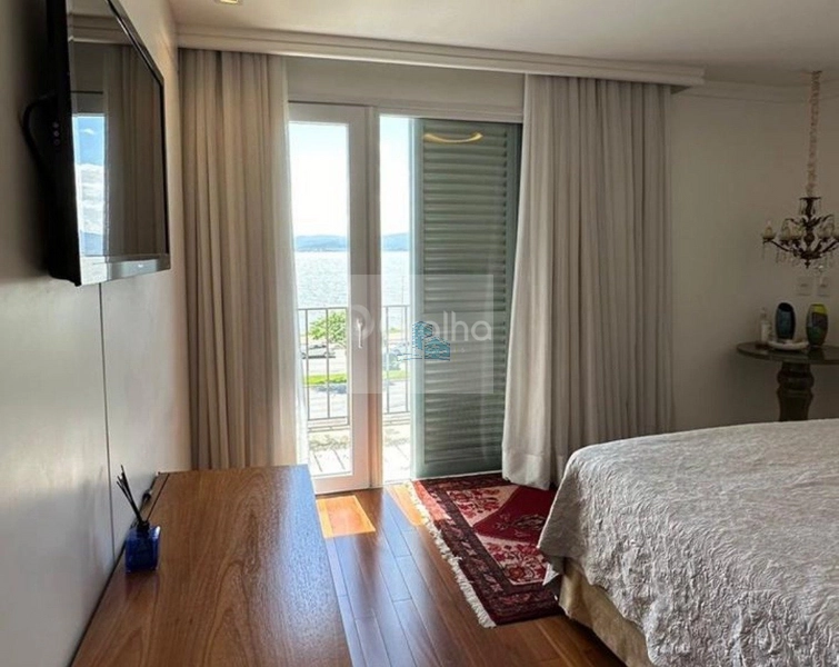 Apartamento de 205m² com 3 suítes na Agronômica: 13ª foto da galeria de imagens do imóvel
