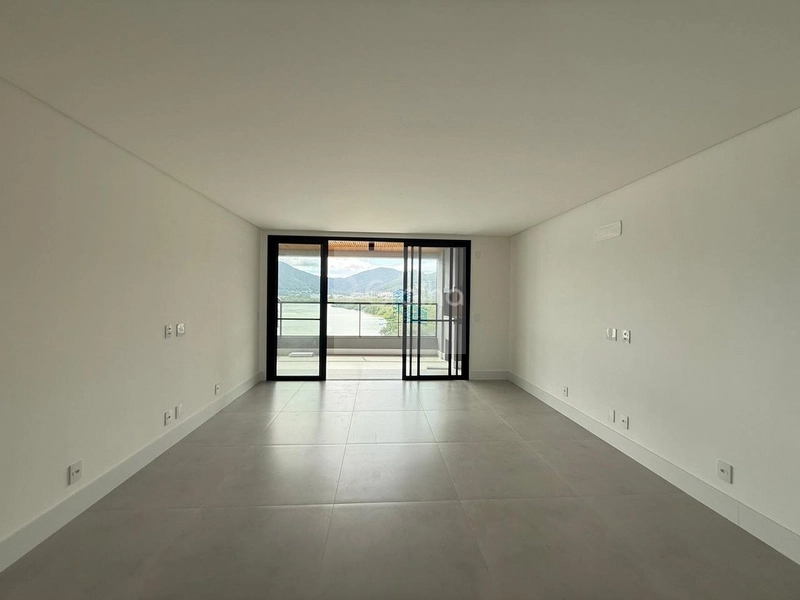 Apartamento de alto padrão com 3 suítes no João Paulo, Florianópolis: 11ª foto da galeria de imagens do imóvel