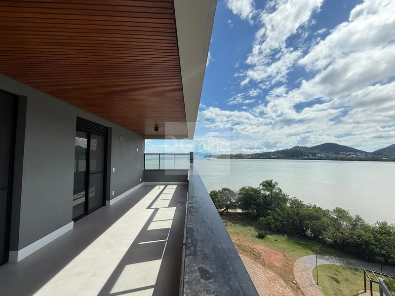 Apartamento de alto padrão com 3 suítes no João Paulo, Florianópolis: 1ª foto da galeria de imagens do imóvel