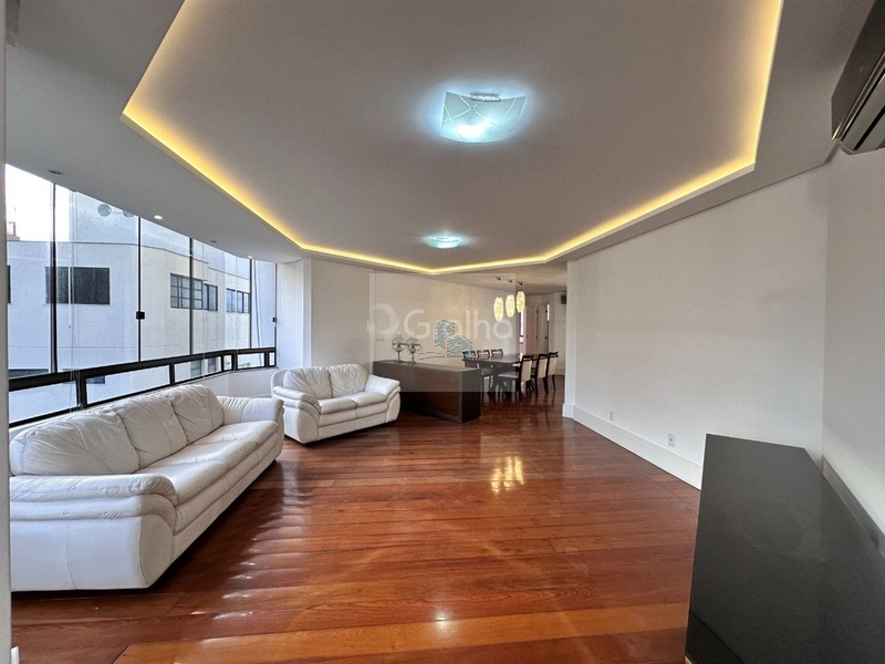 Apartamento de 206m² com 4 quartos sendo 2 suítes na Agronômica: 14ª foto da galeria de imagens do imóvel