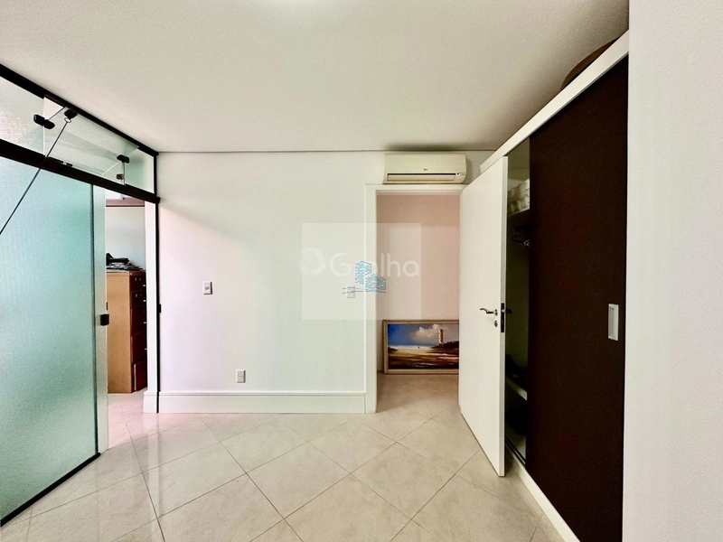 Apartamento de 206m² com 4 quartos sendo 2 suítes na Agronômica: 20ª foto da galeria de imagens do imóvel