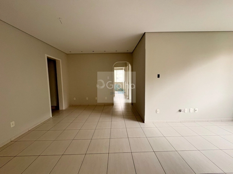 Apartamento de 99m² com 3 quartos no Centro: 3ª foto da galeria de imagens do imóvel