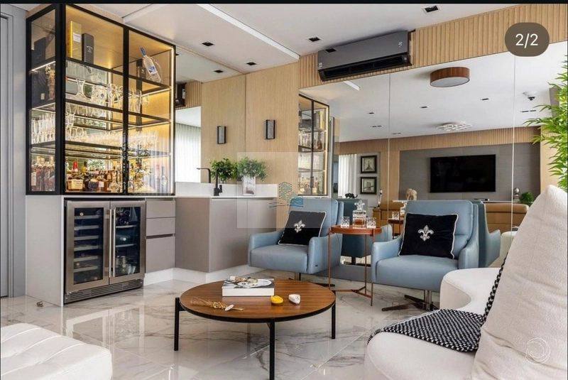Apartamento de 244m² com 3 suítes no Centro: 4ª foto da galeria de imagens do imóvel