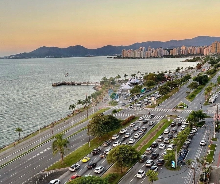 Apartamento de 244m² com 3 suítes no Centro: 28ª foto da galeria de imagens do imóvel