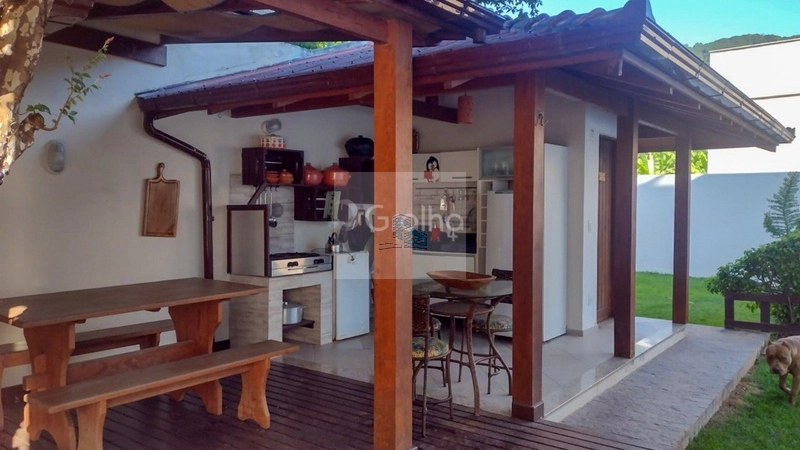 Casa de alto padrão com 3 suítes na Lagoa da Conceição, Florianópolis: 7ª foto da galeria de imagens do imóvel