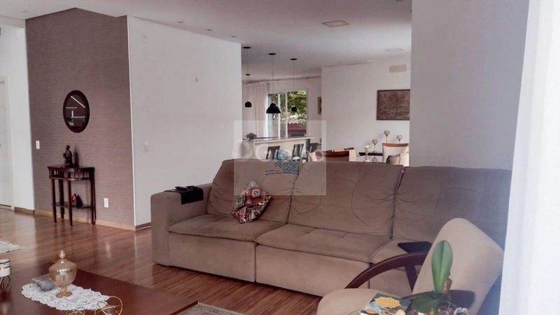 Casa de alto padrão com 3 suítes na Lagoa da Conceição, Florianópolis: 1ª foto da galeria de imagens do imóvel