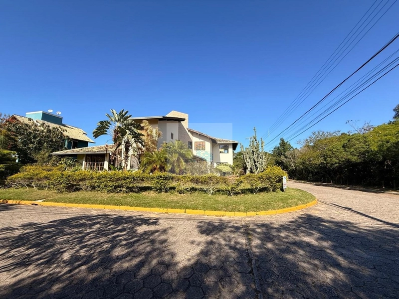 Casa a venda condominio Village Porto da Lagoa: 2ª foto da galeria de imagens do imóvel