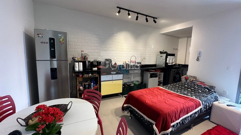 Apartamento de 70m² com 2 quartos sendo 1 suíte em Cacupé: 3ª foto da galeria de imagens do imóvel