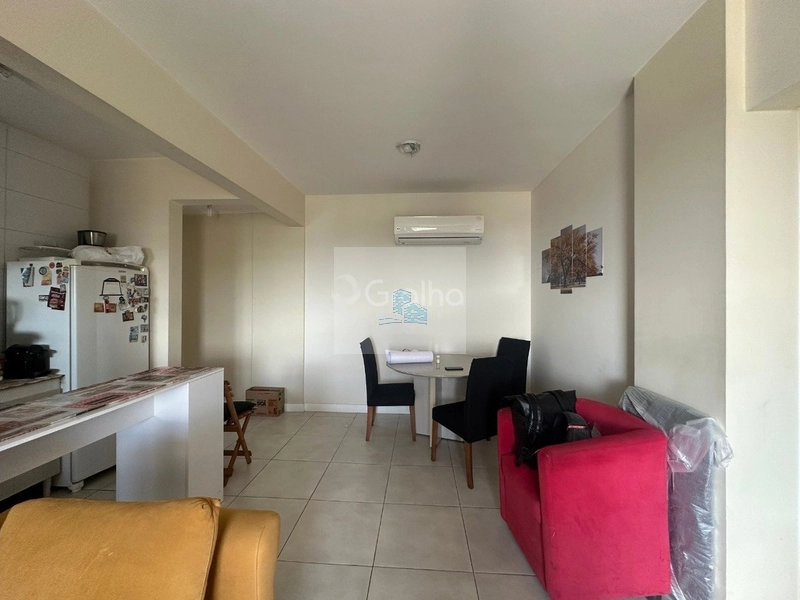 Apartamento à venda no Itacorubi – 2 quartos (1 suíte), sacada ampla: 2ª foto da galeria de imagens do imóvel