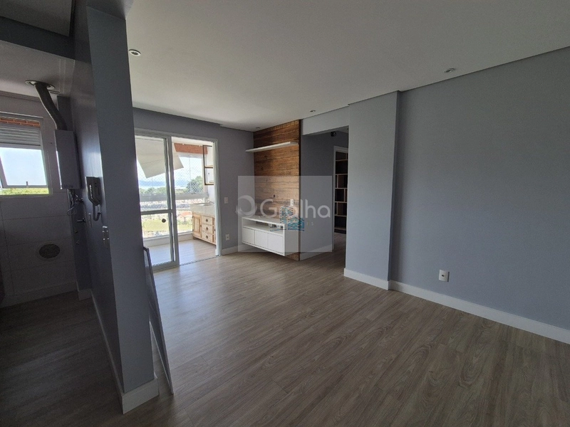 Apartamento à venda no Itacorubi – 2 quartos (1 suíte), sacada ampla: 2ª foto da galeria de imagens do imóvel