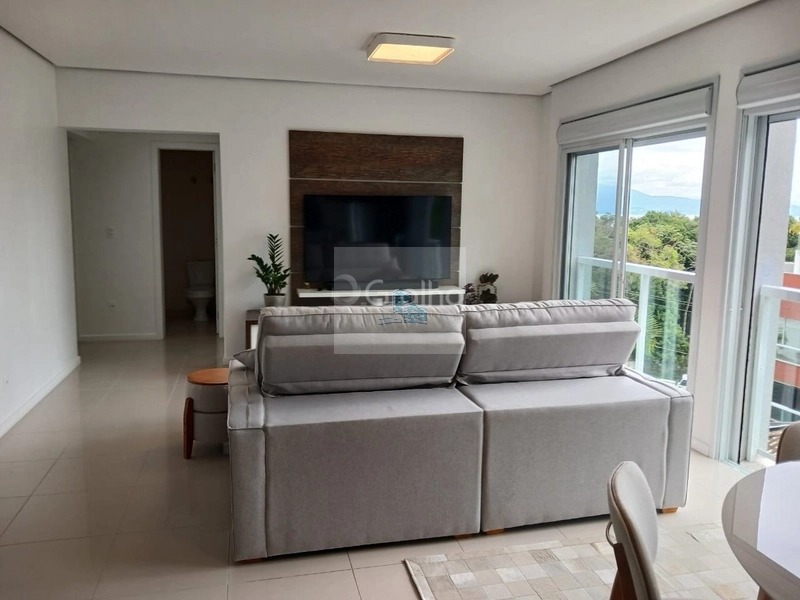 Apartamento com 3 suítes em Jurerê, Florianópolis: 2ª foto da galeria de imagens do imóvel
