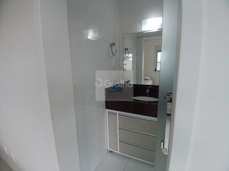 Apartamento com 3 suítes em Jurerê, Florianópolis: 13ª foto da galeria de imagens do imóvel