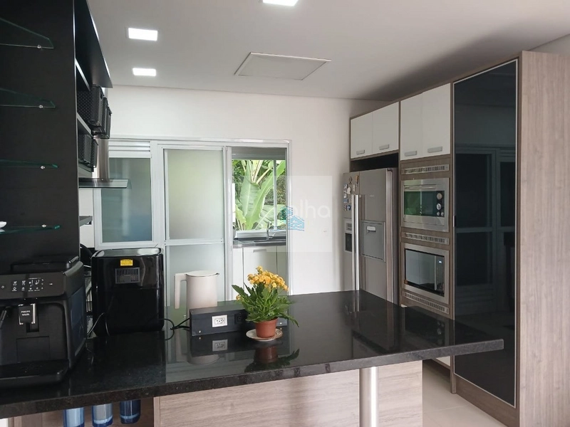 Apartamento com 3 suítes em Jurerê, Florianópolis: 4ª foto da galeria de imagens do imóvel