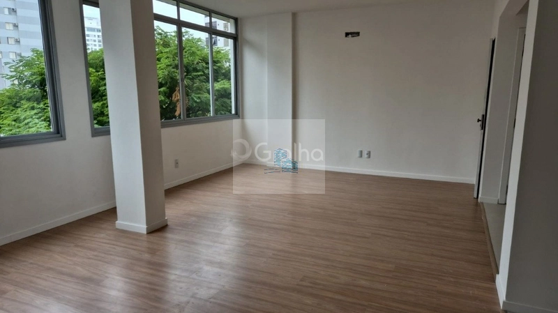 Apartamento com 3 quartos sendo 1 suíte no Centro de Florianópolis: 4ª foto da galeria de imagens do imóvel