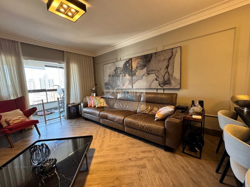 Apartamento de 137m² com 4 quartos sendo 2 suítes no Centro: 1ª foto da galeria de imagens do imóvel