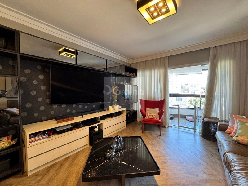Apartamento de 137m² com 4 quartos sendo 2 suítes no Centro: 3ª foto da galeria de imagens do imóvel