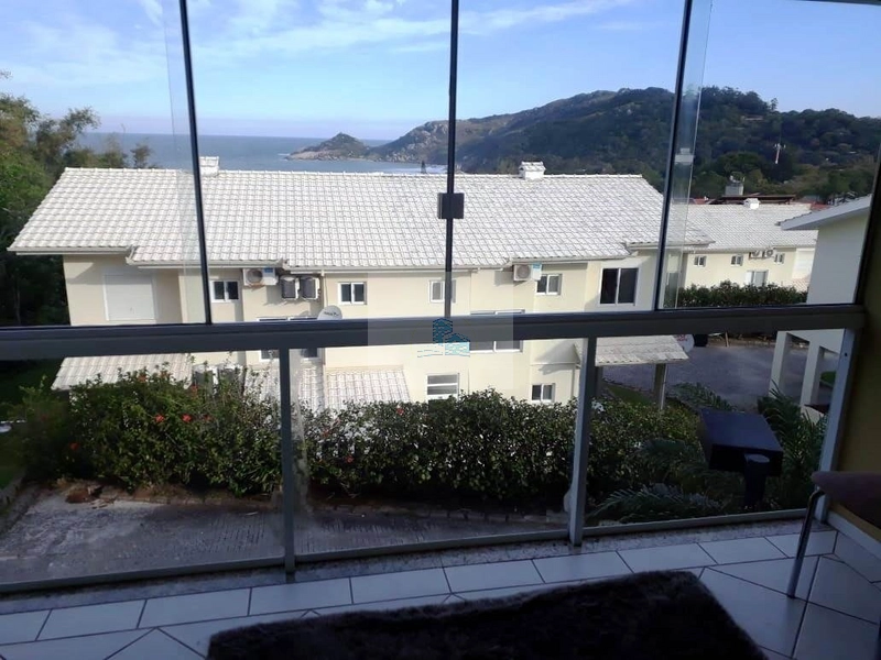 Casa Residencial de 3 dorms no bairro Praia Mole: 5ª foto da galeria de imagens do imóvel