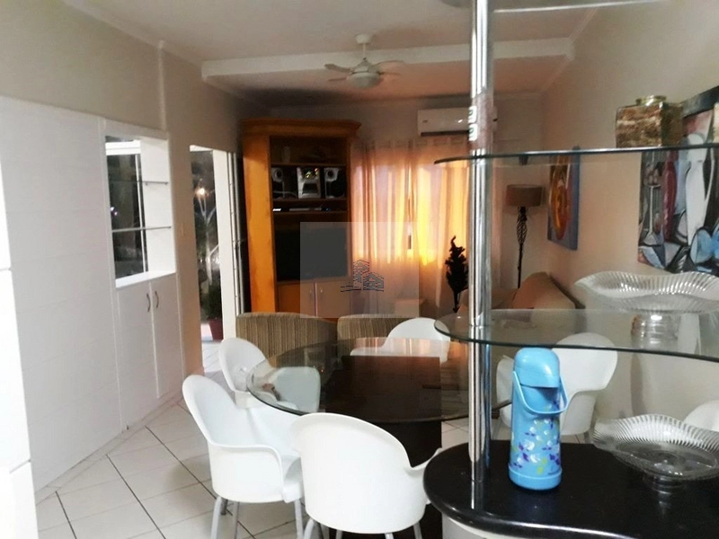 Casa Residencial de 3 dorms no bairro Praia Mole: 13ª foto da galeria de imagens do imóvel