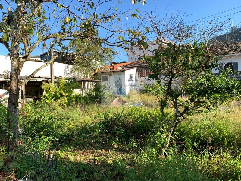 Terreno a venda na Trindade com 341m²: 1ª foto da galeria de imagens do imóvel