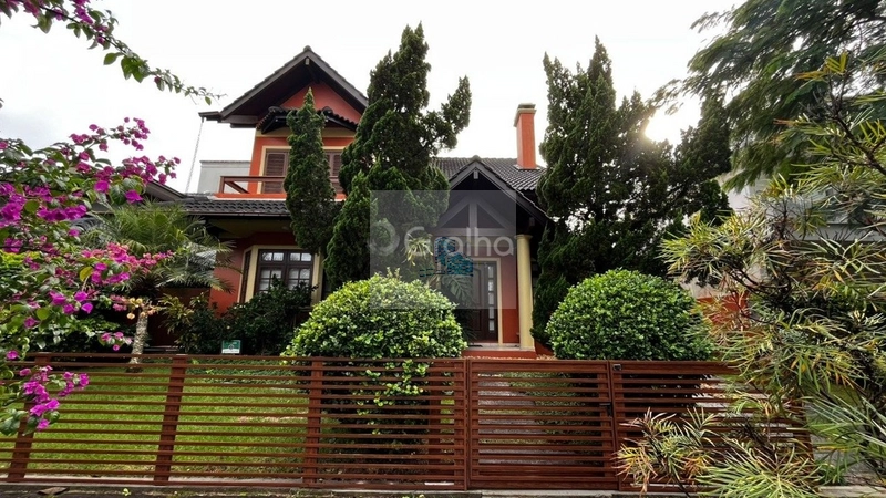 Casa com 3 quartos e 230m² em Jurerê Internacional, Florianópolis: 2ª foto da galeria de imagens do imóvel