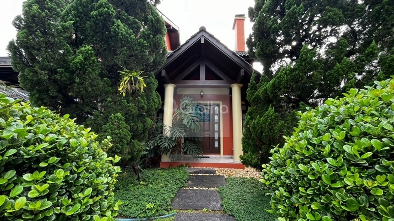 Casa com 3 quartos e 230m² em Jurerê Internacional, Florianópolis: 3ª foto da galeria de imagens do imóvel