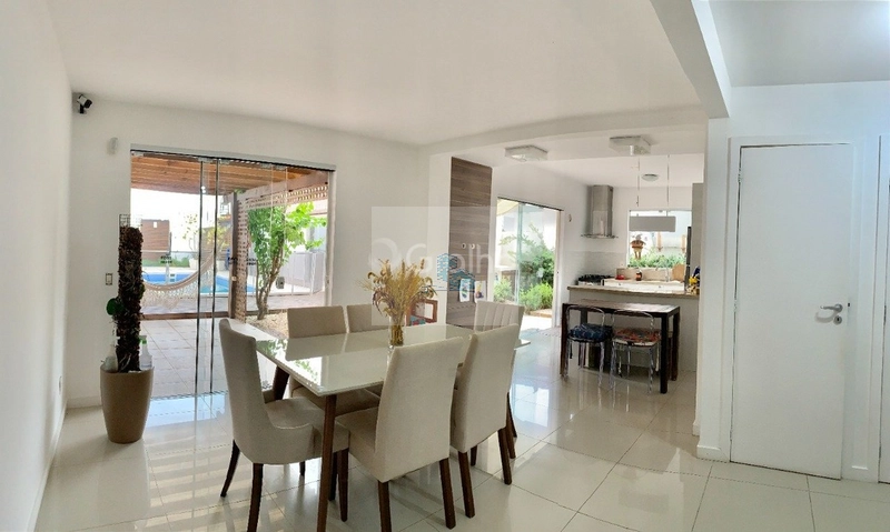 Casa Residencial de 233m² com 4 quartos no Estreito: 1ª foto da galeria de imagens do imóvel