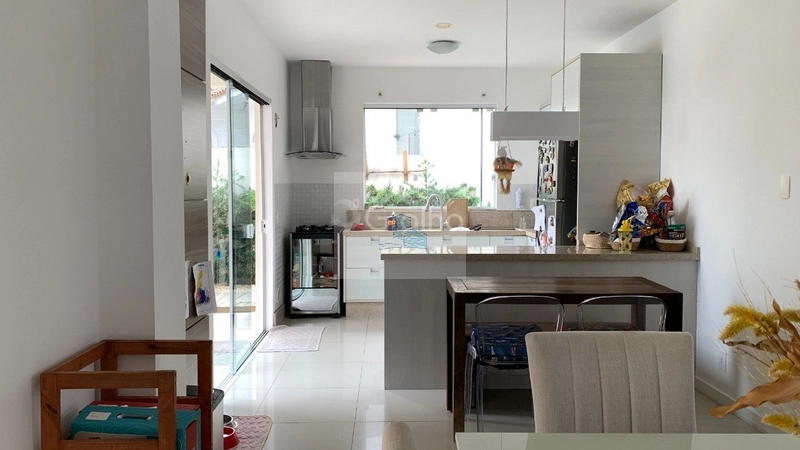 Casa Residencial de 233m² com 4 quartos no Estreito: 2ª foto da galeria de imagens do imóvel