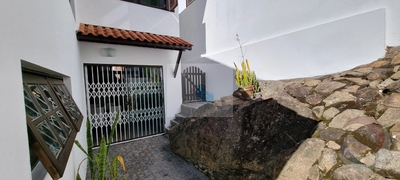 Casa Residencial de 3 dorms no bairro Trindade: 22ª foto da galeria de imagens do imóvel