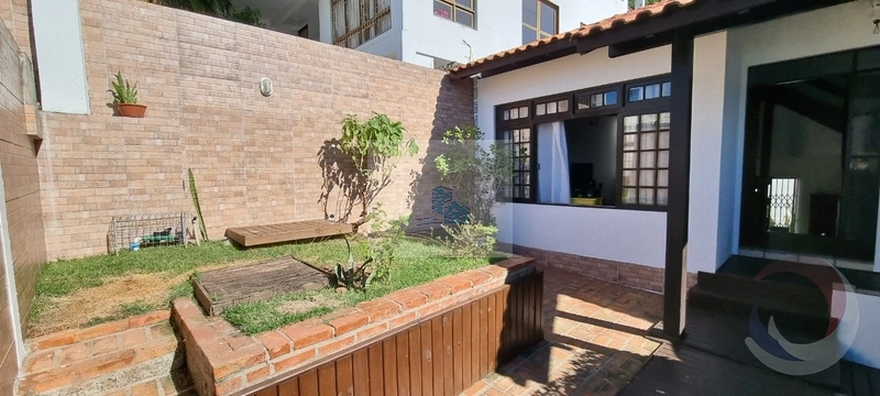 Casa Residencial de 3 dorms no bairro Trindade: 3ª foto da galeria de imagens do imóvel