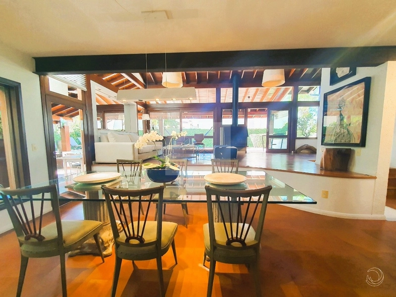 Apartamento de 4 suítes em Jurerê Internacional: 1ª foto da galeria de imagens do imóvel