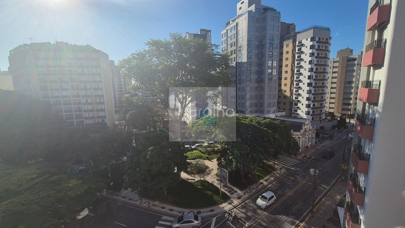 Apartamento de 246 m² privativos, localizado em andar alto, com vista: 5ª foto da galeria de imagens do imóvel