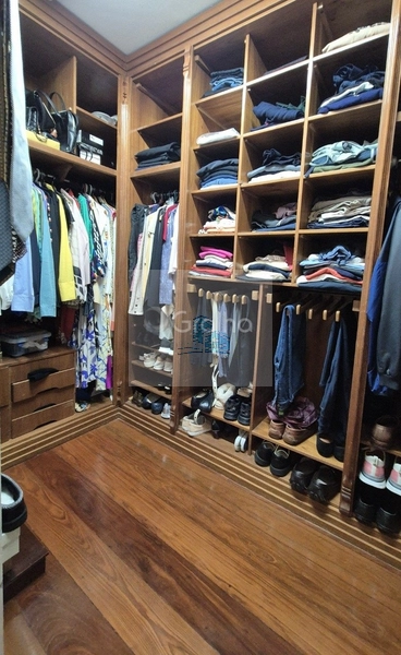 Apartamento de 246 m² privativos, localizado em andar alto, com vista: 13ª foto da galeria de imagens do imóvel