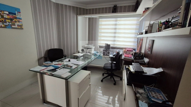 Apartamento de 246 m² privativos, localizado em andar alto, com vista: 11ª foto da galeria de imagens do imóvel