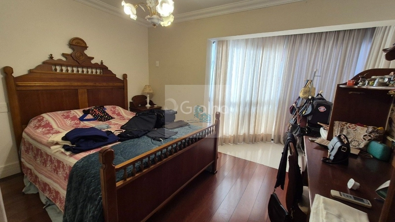 Apartamento de 246 m² privativos, localizado em andar alto, com vista: 12ª foto da galeria de imagens do imóvel