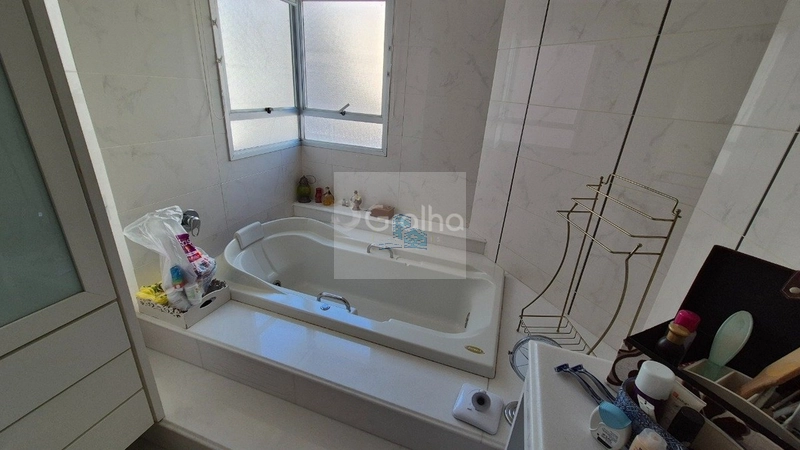 Apartamento de 246 m² privativos, localizado em andar alto, com vista: 20ª foto da galeria de imagens do imóvel