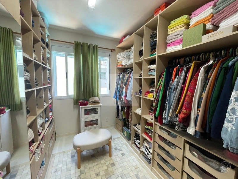 Duplex com 2 suítes e 92m² privativos em Jurerê Internacional: 16ª foto da galeria de imagens do imóvel
