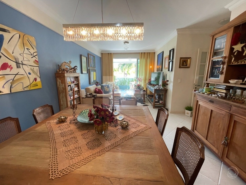 Duplex com 2 suítes e 92m² privativos em Jurerê Internacional: 1ª foto da galeria de imagens do imóvel
