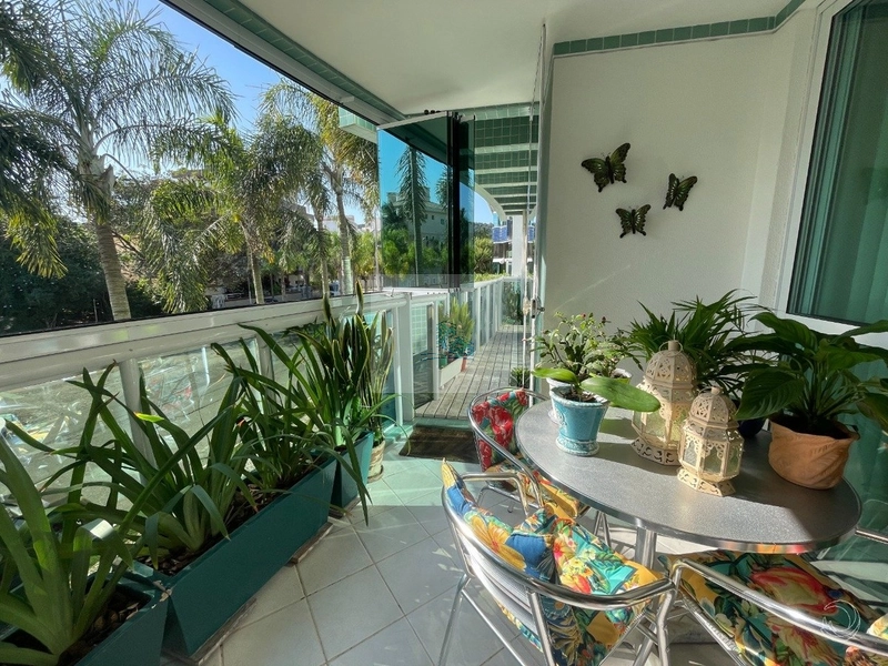 Duplex com 2 suítes e 92m² privativos em Jurerê Internacional: 4ª foto da galeria de imagens do imóvel