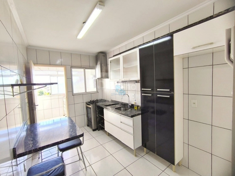 Apartamento de 100,56 m² com 3 quartos sendo 2 suítes em Coqueiros: 9ª foto da galeria de imagens do imóvel