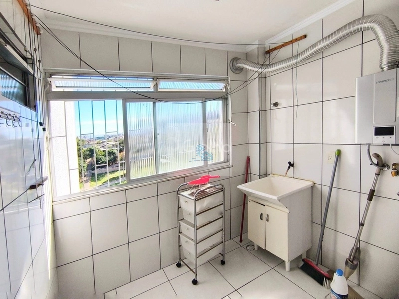 Apartamento de 100,56 m² com 3 quartos sendo 2 suítes em Coqueiros: 10ª foto da galeria de imagens do imóvel
