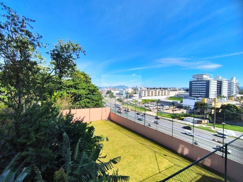 Apartamento de 100,56 m² com 3 quartos sendo 2 suítes em Coqueiros: 20ª foto da galeria de imagens do imóvel